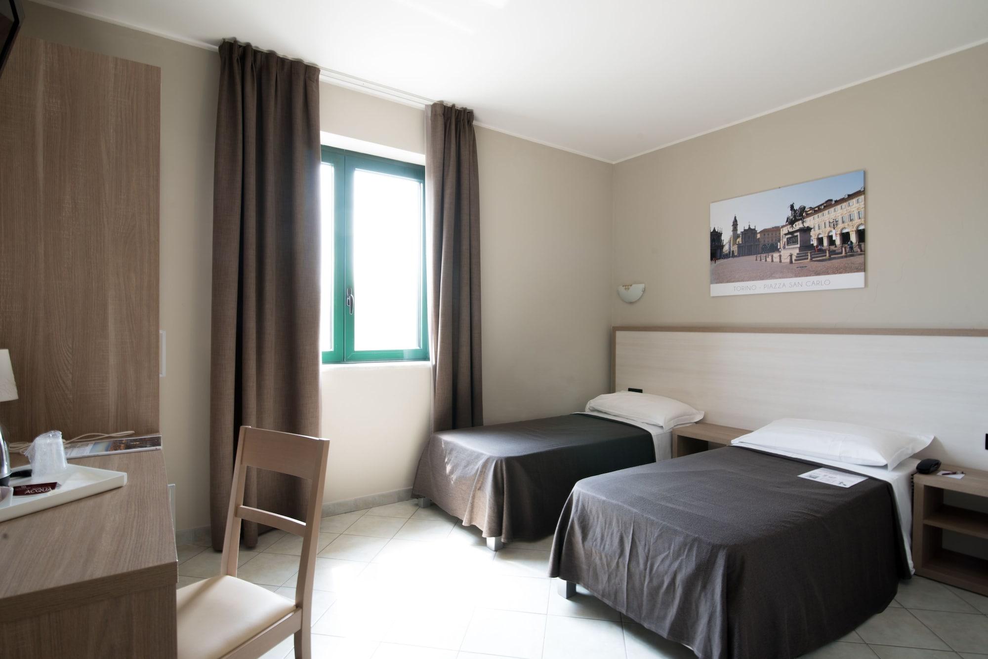 Green Class Hotel Candiolo エクステリア 写真