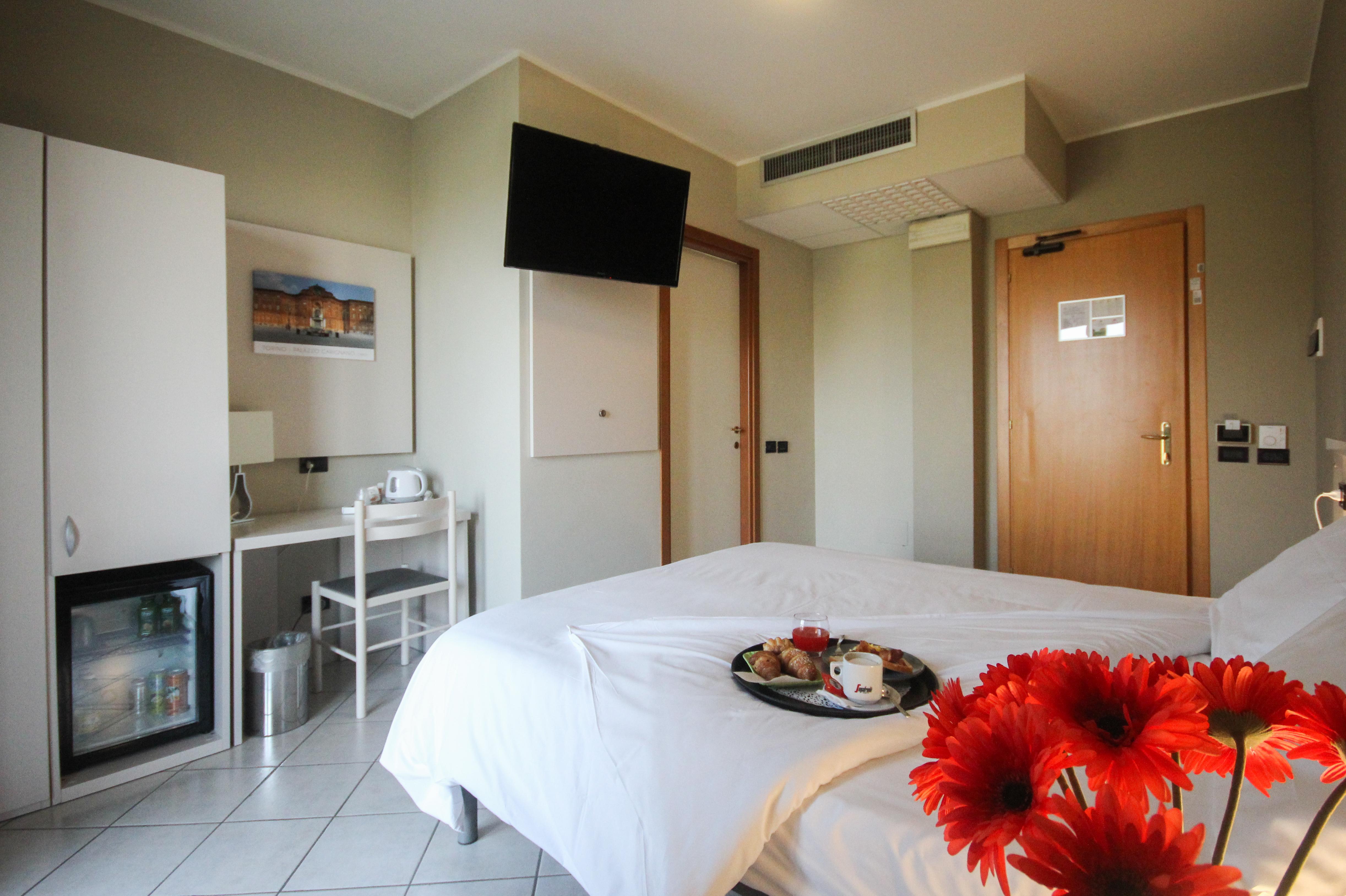Green Class Hotel Candiolo エクステリア 写真