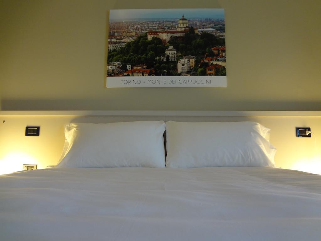 Green Class Hotel Candiolo エクステリア 写真