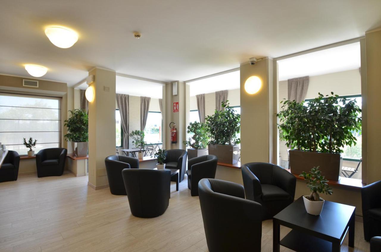 Green Class Hotel Candiolo エクステリア 写真