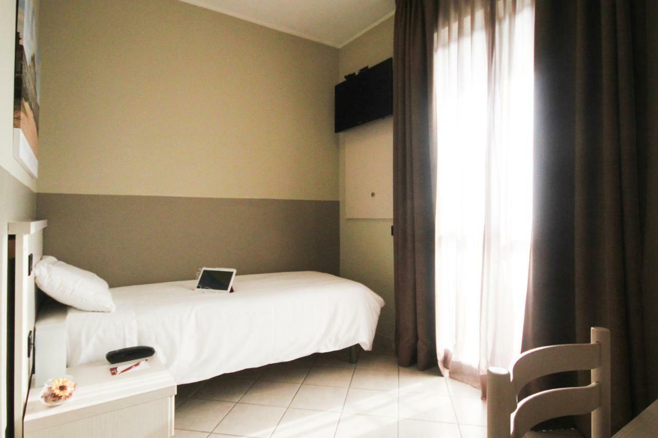 Green Class Hotel Candiolo エクステリア 写真